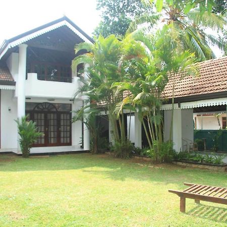 Villa Taprobane Негомбо Номер фото
