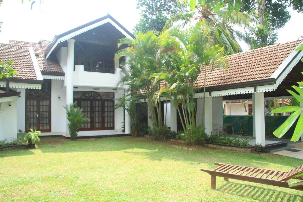 Villa Taprobane Негомбо Номер фото